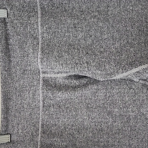 Lululemon Grey Cropped Wunder Under Leggings High Rise Size 6 - Picture 15 of 16